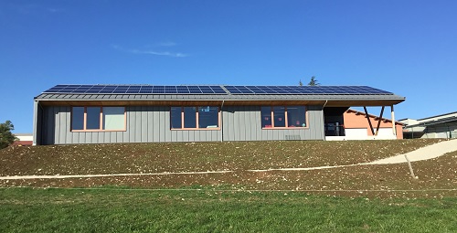Ecole Chay mise en service de la centrale photovoltaïque  CC Loue Lison